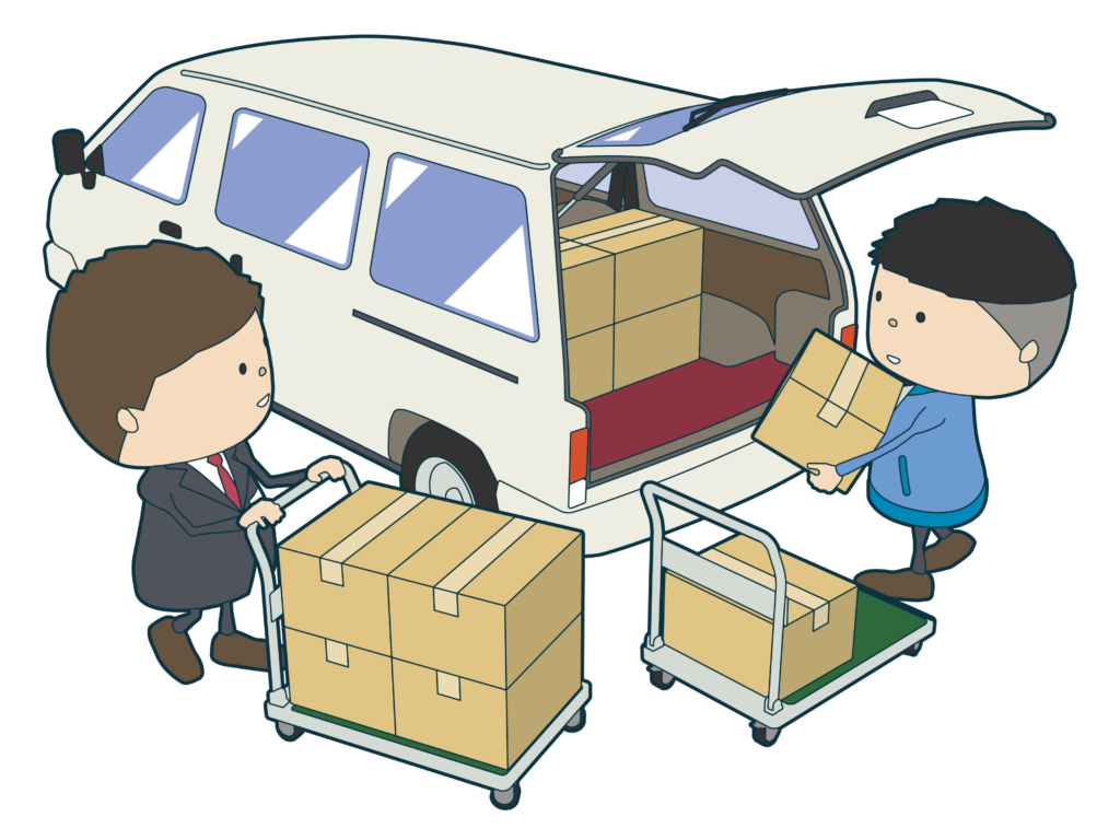 必要なグッズだけを残して使わないものを車でトランクルームへ移動させている男性2人