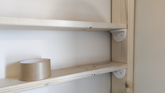 ディアウォールを部屋に取り付けた