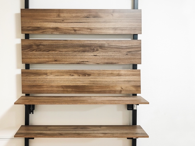 突っ張り式のウォールラック